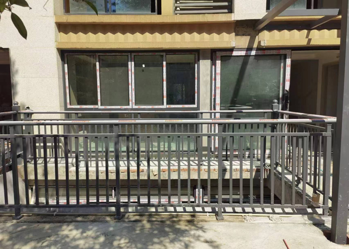 别墅栏杆现场
